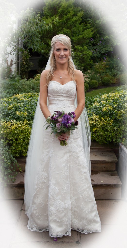 bride front with vignette